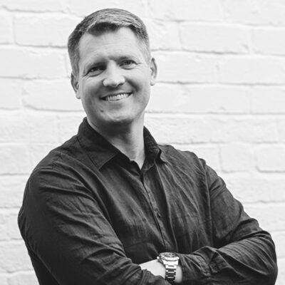 Two decades leading B2B sales teams across APAC and the Middle East. Fluent Mandarin speaker specializing in sustainable training across leadership and sales.